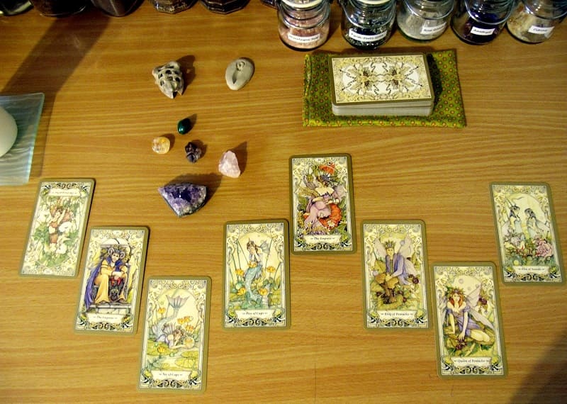 Tarot bói bài trúng số có hiệu nghiệm không?