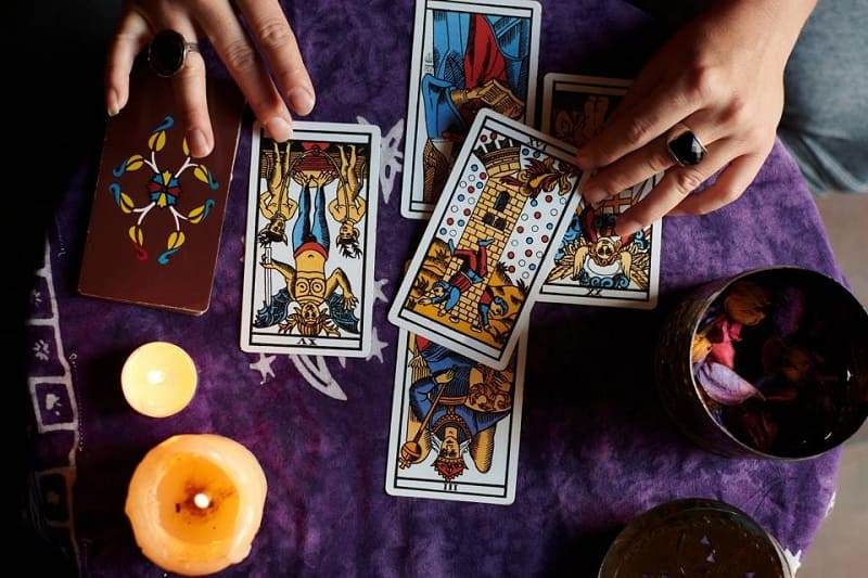 Lợi ích của việc xem Tarot bói bài hàng ngày