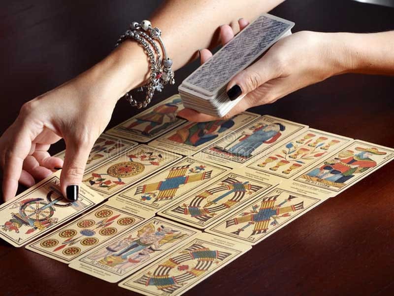 Bói bài trúng số – Xem Tarot khám phá tài lộc, may mắn