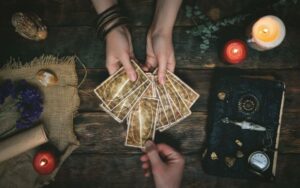 Những lưu ý khi xem tarot về tình yêu
